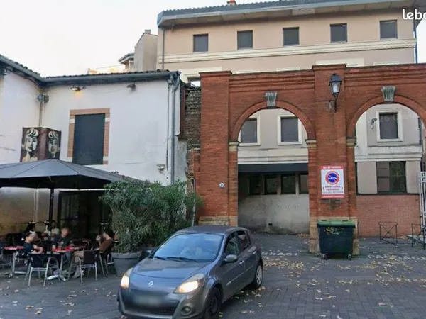 Location Parking Place saint pierre