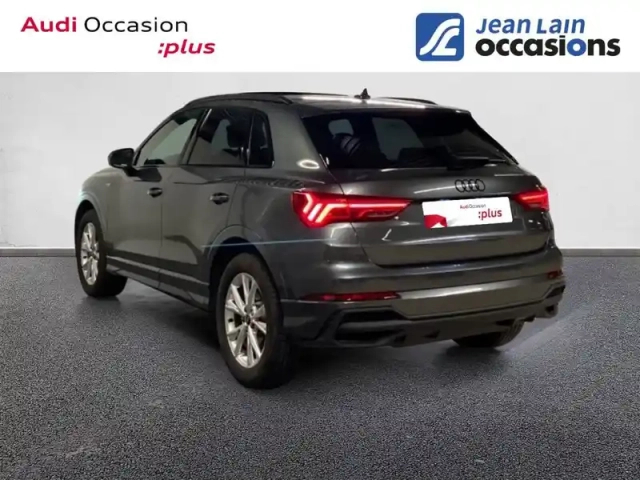 Audi Q3 35 tfsi 150 ch s tronic 7 — photo 27