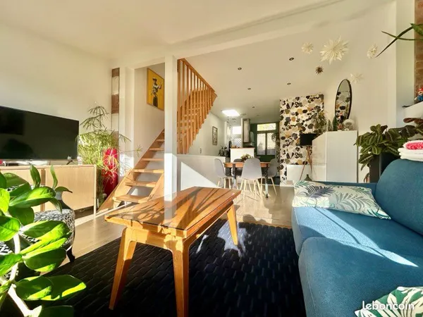 Maison de charme avec vue rivière, jardin arboré et terrasses - Idéalement située centre ville et ga