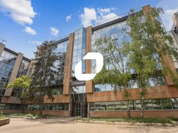 Bureaux 3493 m²