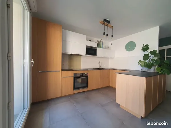 Bel appartement meublé à louer secteur Bègles