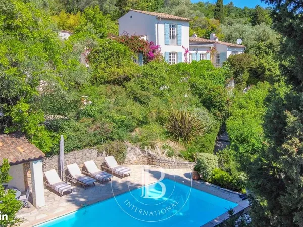 Villa 7 pièces 169 m²