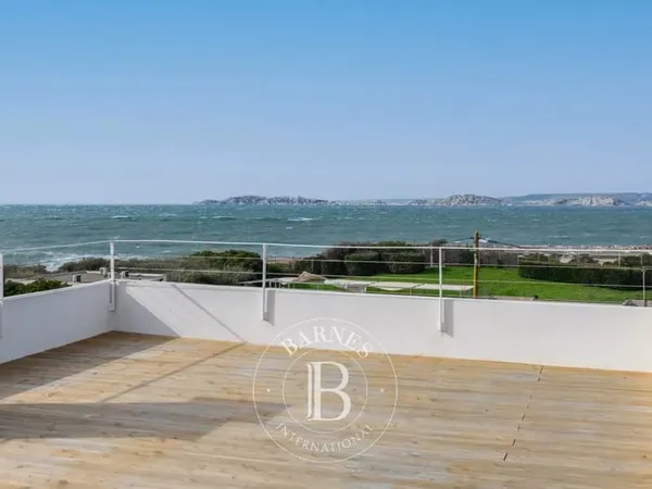 MARSEILLE 8E PREMIERE LIGNE MER POINTE ROUGE - Maison 140 m² avec rooftop et piscine - 4 chambres