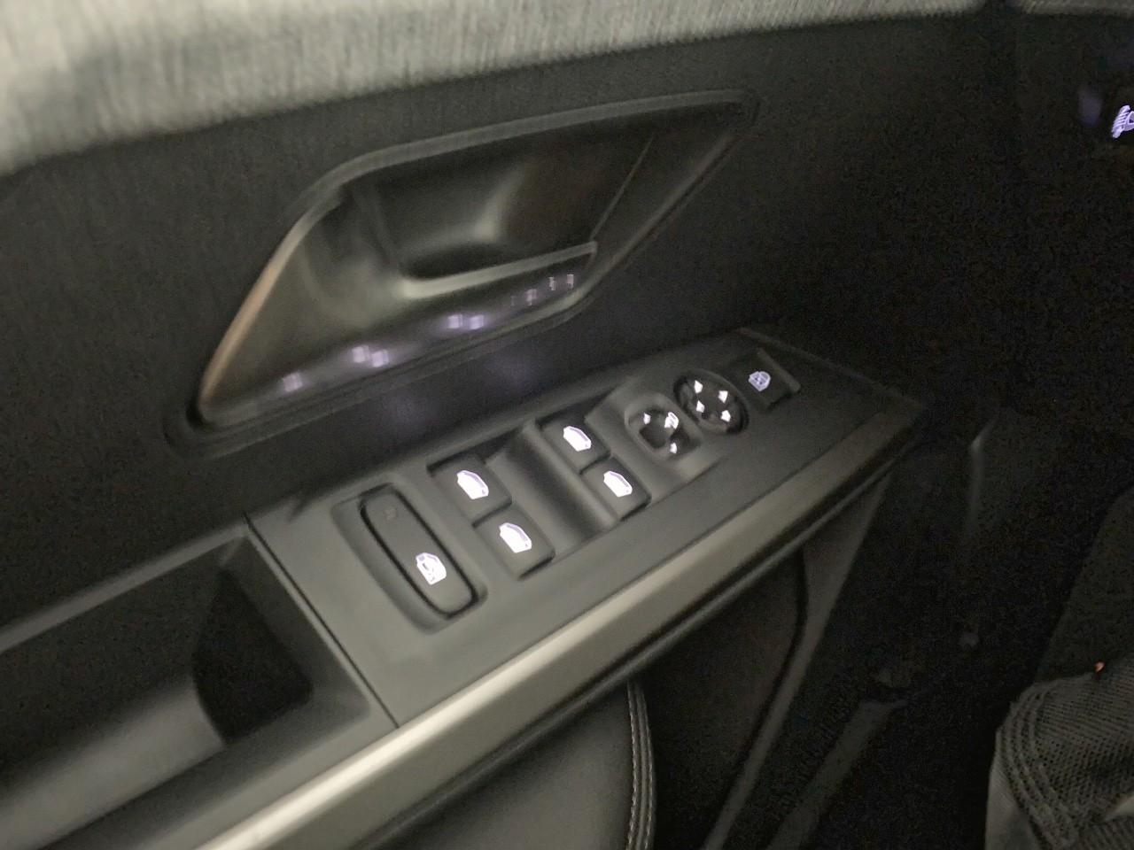 Peugeot 3008 hybrid 145 e-dcs6 allure — photo 20