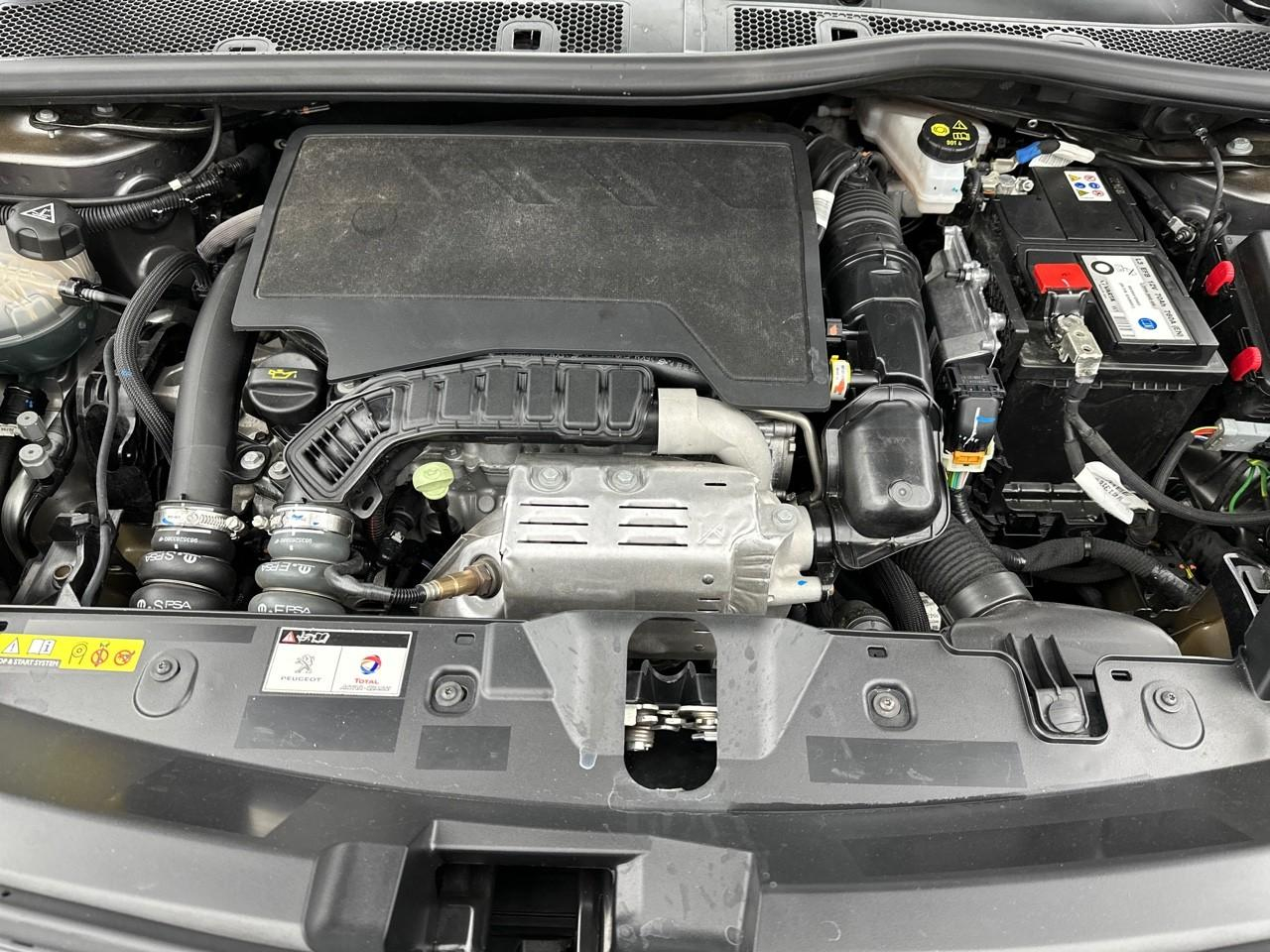 Peugeot 2008 puretech 130 s&s bvm6 gt — photo 13