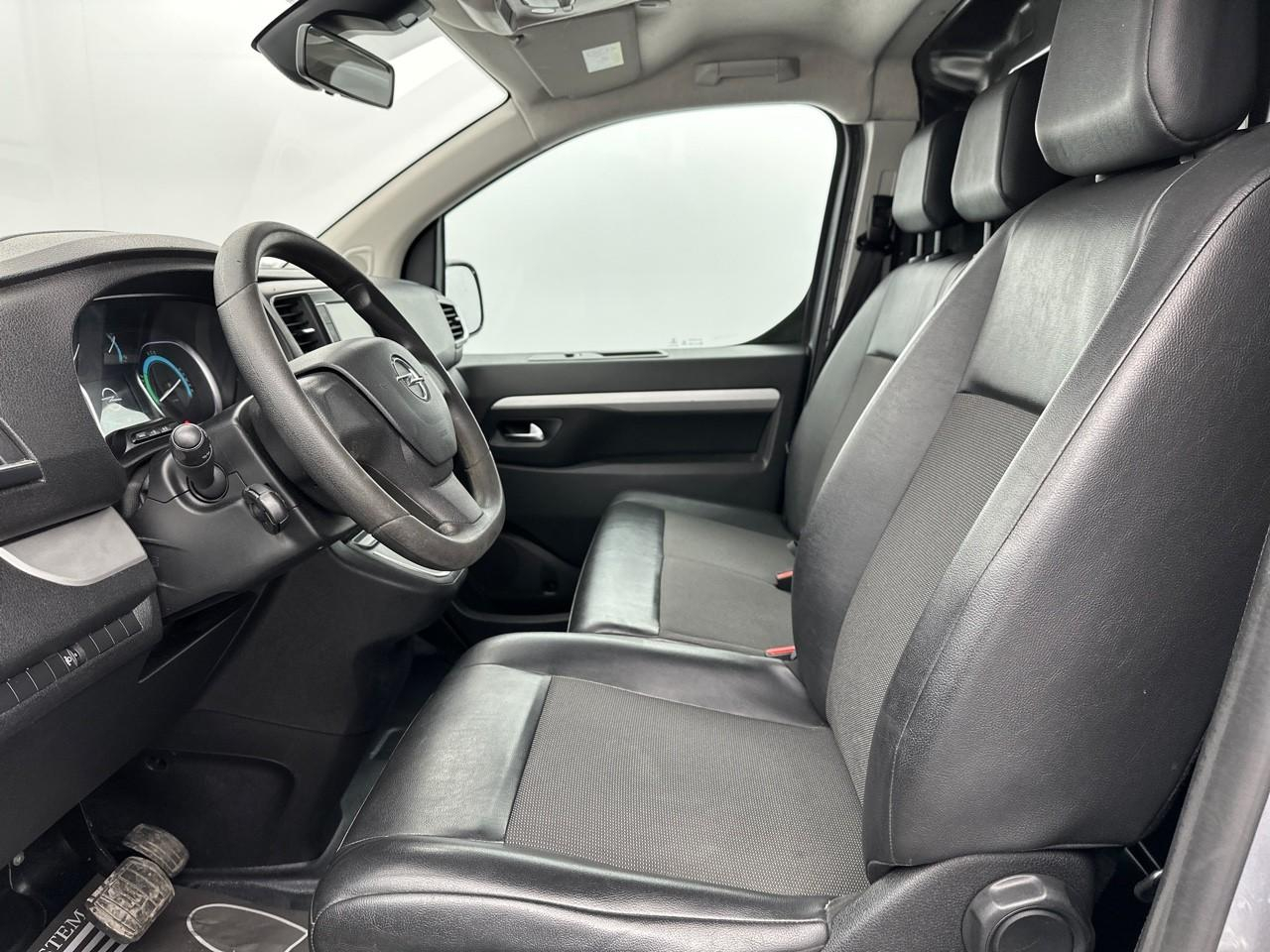 Opel Vivaro fourgon -e fgn l2 300 75 kwh pack clim — photo 9