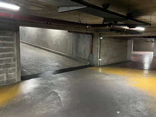 Parking 28 m²