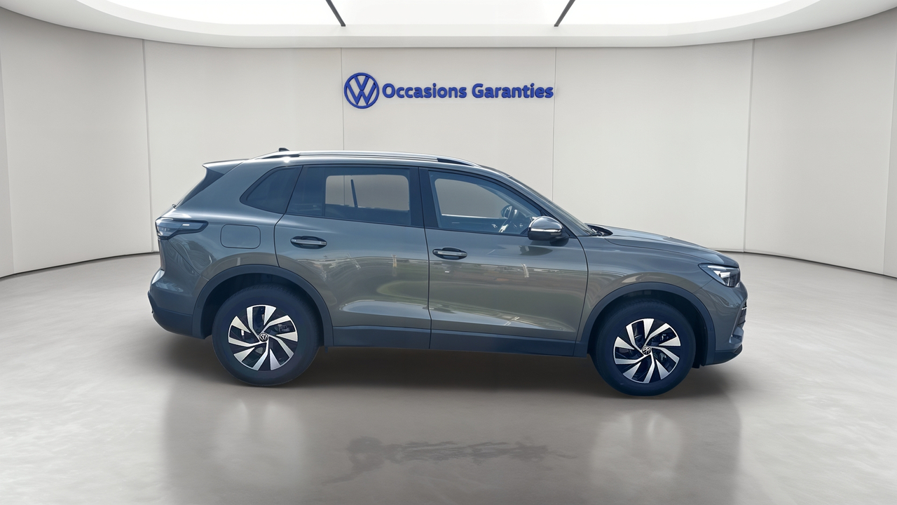 Volkswagen Tiguan 1.5 eHybrid 204ch DSG6 — photo 6