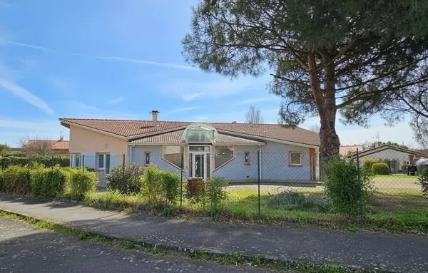 Local professionnel 142 m² - Idéal activité libérale - C