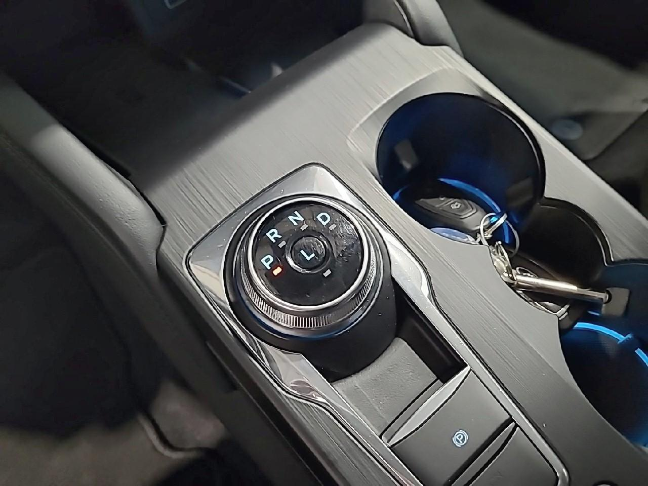 Ford Kuga 2.5 duratec 180 ch flexifuel fhev e85 powershift t — photo 17