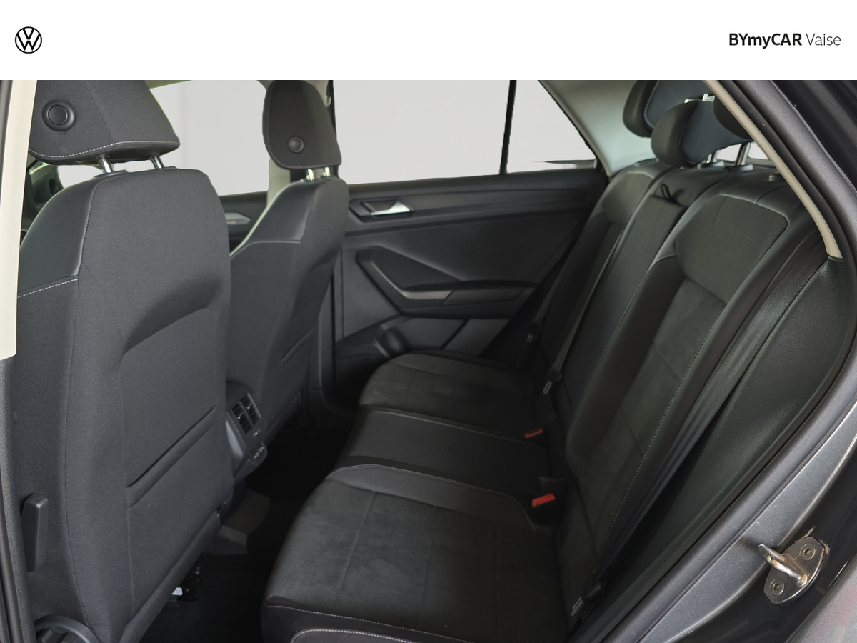 Volkswagen T-Roc 1.5 TSI EVO 150 Start/Stop DSG7 — photo 12