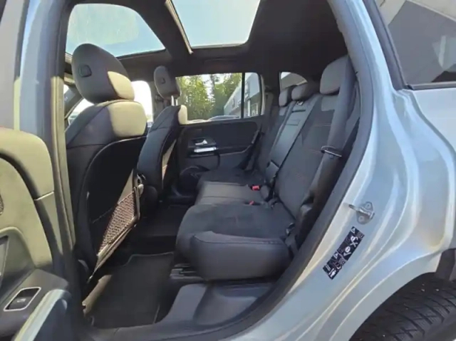Mercedes Glb 200d 150ch amg line 8g dct — photo 9