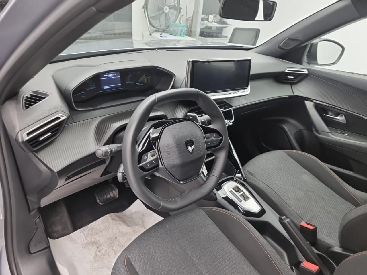 Peugeot 2008 hybrid 145 e-dcs6 style — photo 9