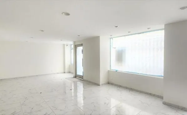 Local commercial 64 m²