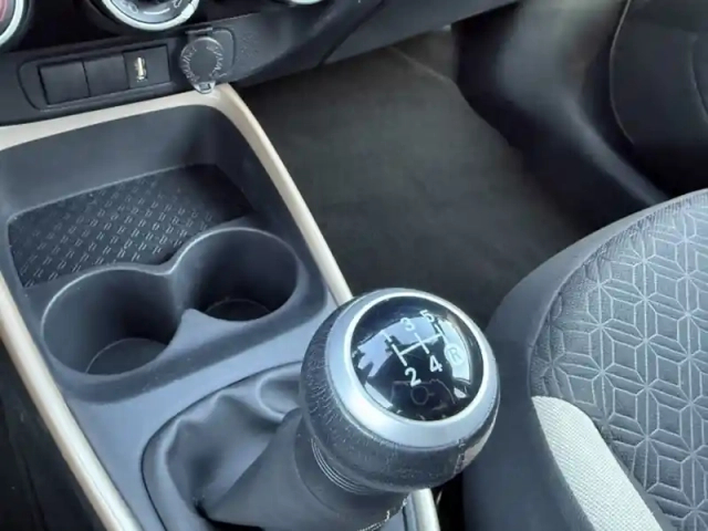 Toyota Aygo 1.0 vvt-i 72 design — photo 13