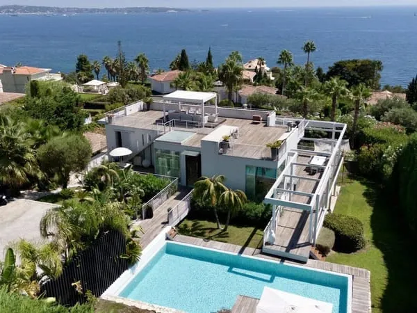 Maison de plain-pied 7 pièces 283 m²