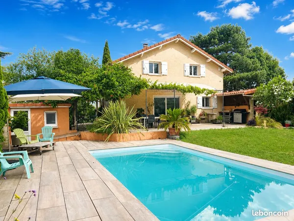 Maison 6 pièces 145 m²
