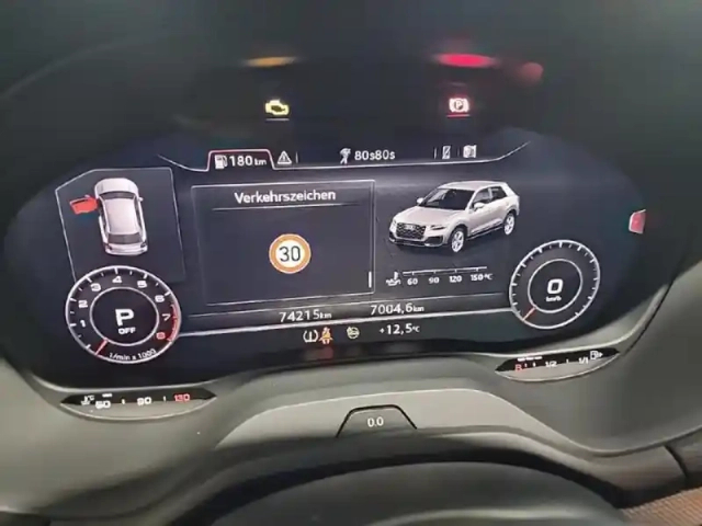 Audi Q2 35 tfsi 150ch advanced s tronic 7 — photo 11