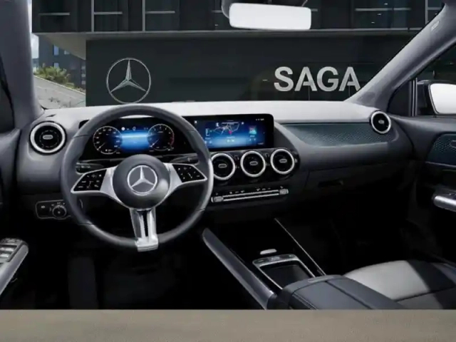 Mercedes Gla 180 progressive line — photo 9