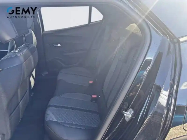 Peugeot 2008 hybrid 145 e-dcs6 — photo 10