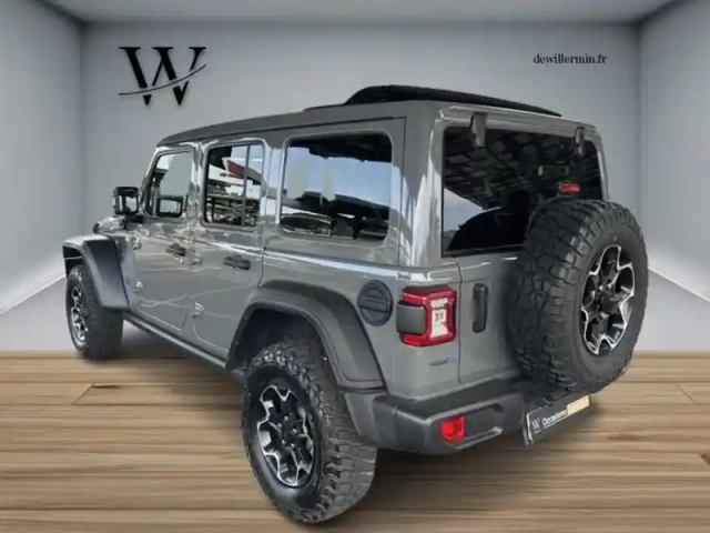 Jeep Wrangler plug-in hybrid rubicon 4xe — photo 3