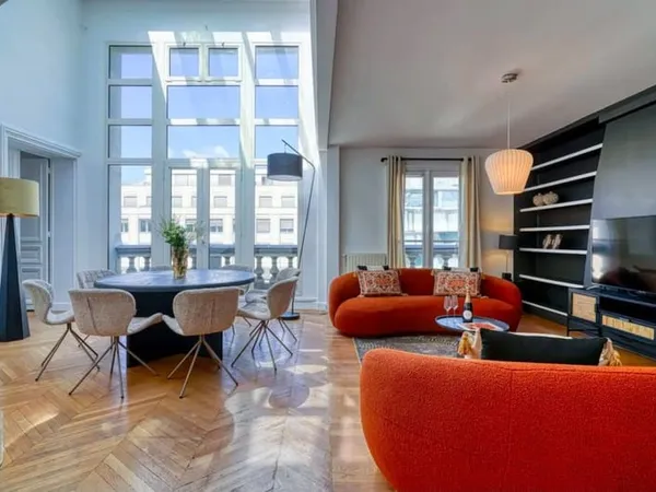 Appartement 5 pièces 165 m²