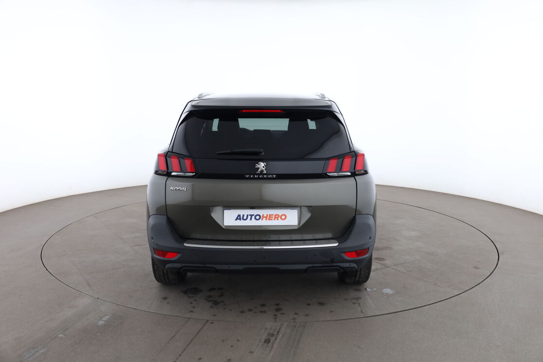 Peugeot 5008 1.5 Blue-HDi Allure — photo 4