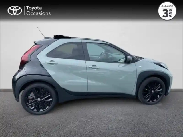 Toyota Aygo X 1.0 vvt-i 72ch air design my24 — photo 9