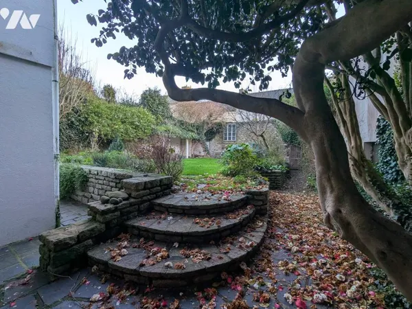 Maison 7 pièces 240 m²