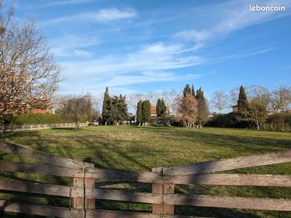 Terrain 2 498 m² Cazeres