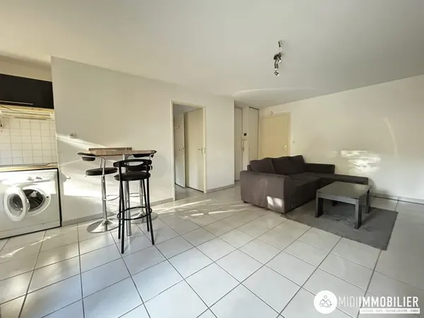 Appartement T2 : Jardin, 2 Parkings,
