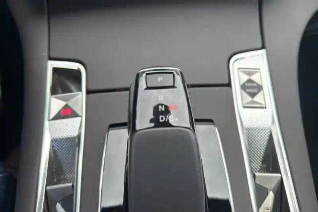 Ds Ds 7 hybride rechargeable e-tense 300 eat8 4x4 — photo 20