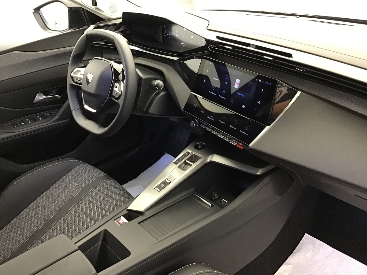 Peugeot 308 — photo 8