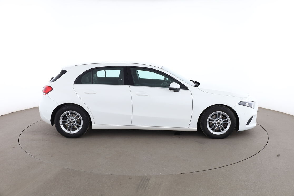 Mercedes-Benz Classe A 180 d Style Line 7G-DCT — photo 6