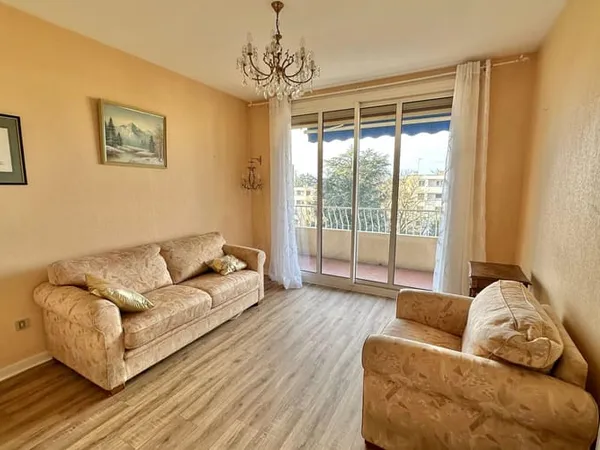 Appartement 4 pièces 82 m²