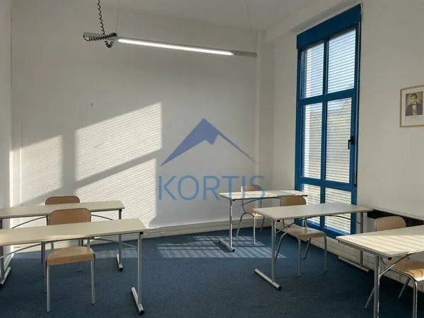 Bureau 95 m²