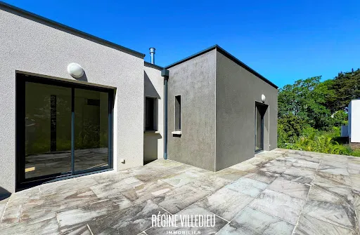 Villa 5 pièces 197 m²