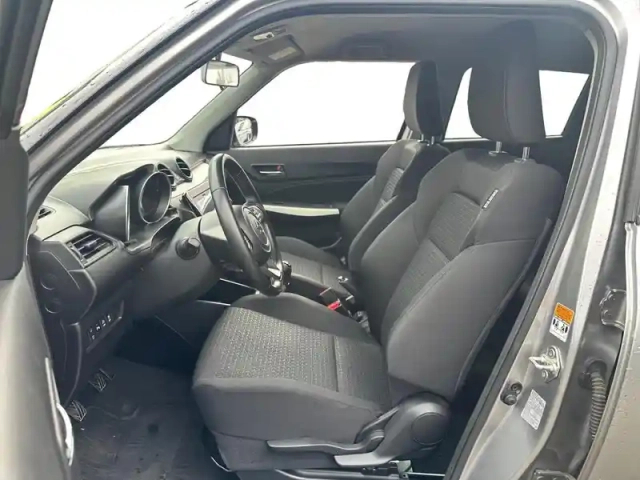 Suzuki Swift 1.2 dualjet hybrid 83ch privilège — photo 24