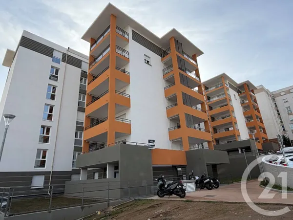 Parking 14 m²
