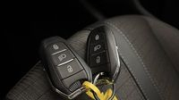 Peugeot 208 e-208 136ch Allure — photo 16