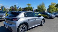 Peugeot 208 e-208 136ch GT Pack — photo 5