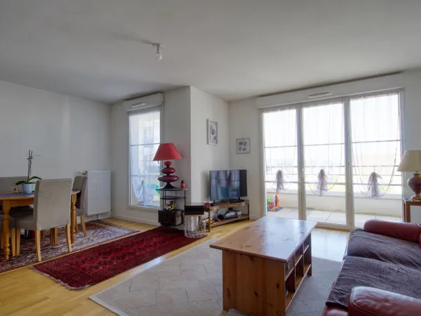 A louer 3 pièces à PLAISIR 78370 : Très lumineux avec grande Terrasse