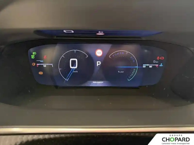 Peugeot 2008 hybrid 145 e-dcs6 — photo 18