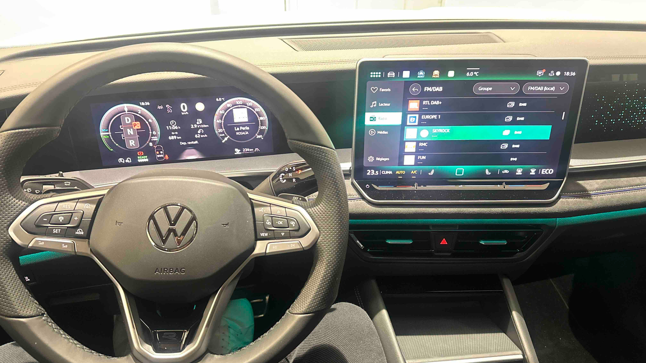 Volkswagen Tayron 1.5 eHybrid 272ch DSG6 5pl — photo 18