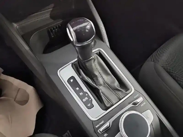 Audi Q2 35 tfsi 150ch advanced — photo 6