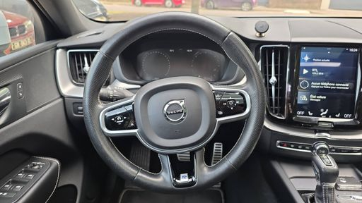 Volvo XC60 2.0 D4 190 Geartronic8 - R-Design – 2018 – 152000 km – Diesel – Boîte Automatique — photo 51