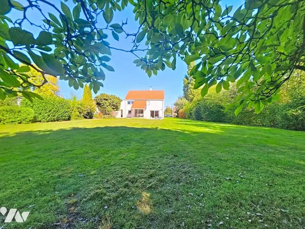 Maison 9 pièces 200 m²