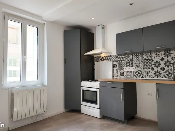 Lumineux appartement T3 57 m², entièrement rénové