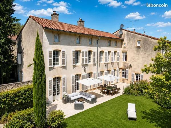 Propriété 10 pièces 428 m²