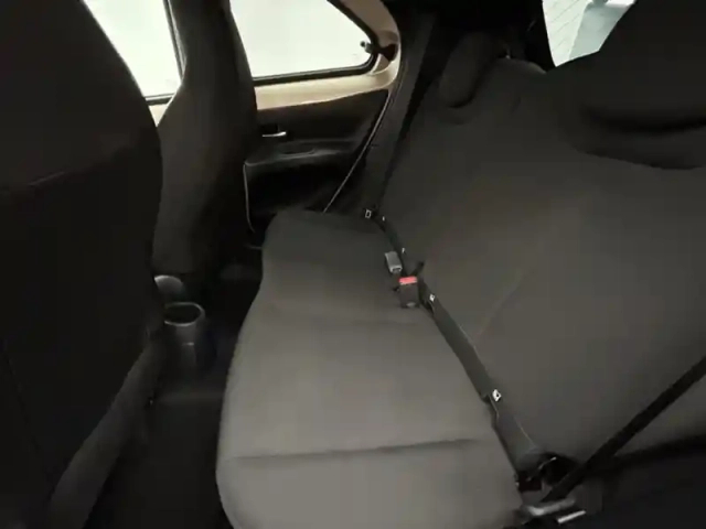 Toyota Aygo 1.0 vvt-i 72 design — photo 19